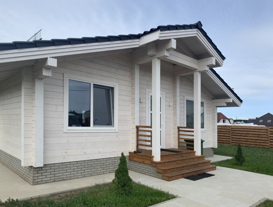 Белый дом из клееного бруса