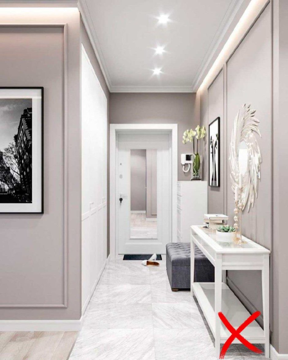 Люстра в прихожую