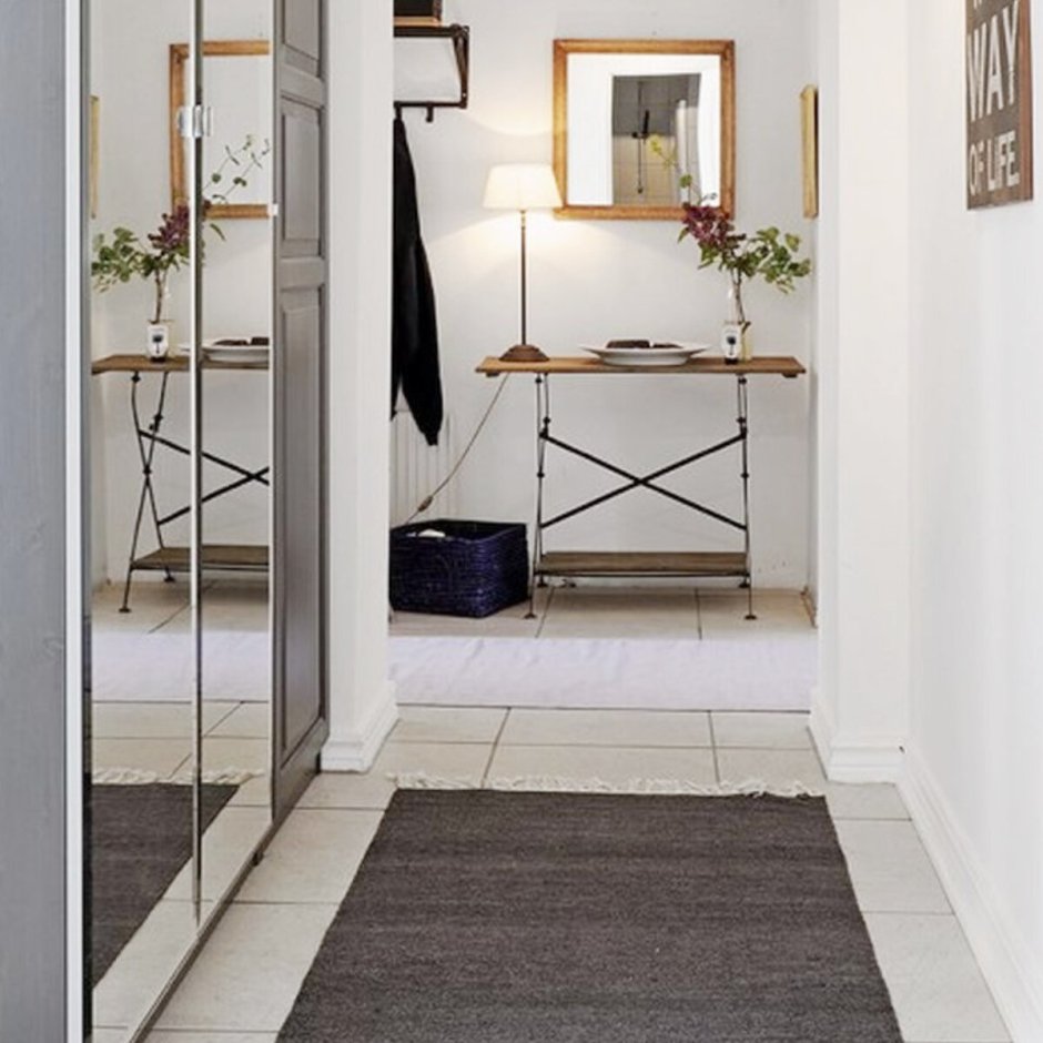 Серо бежевая прихожая