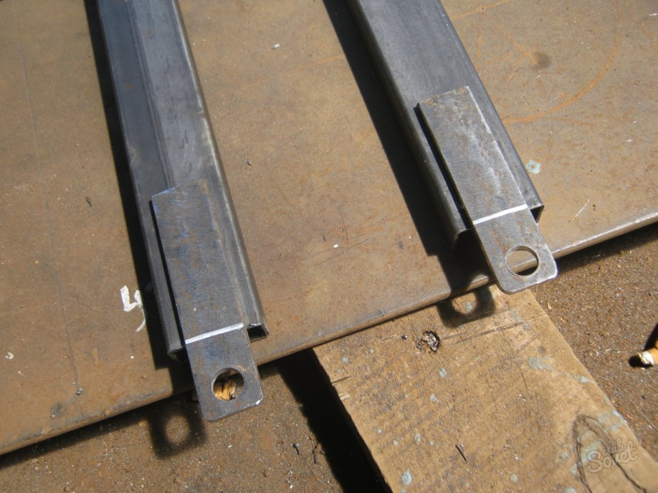 Самодельная складная лестница из профильной трубы