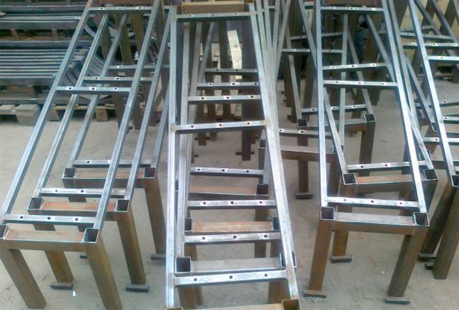 Штыри на боковины Krause