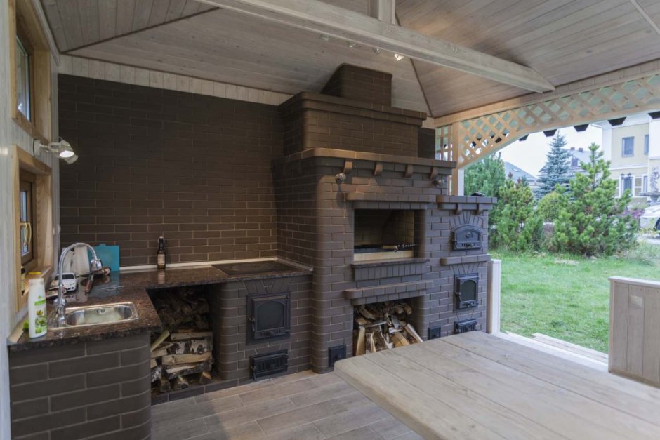 Печь на террасе