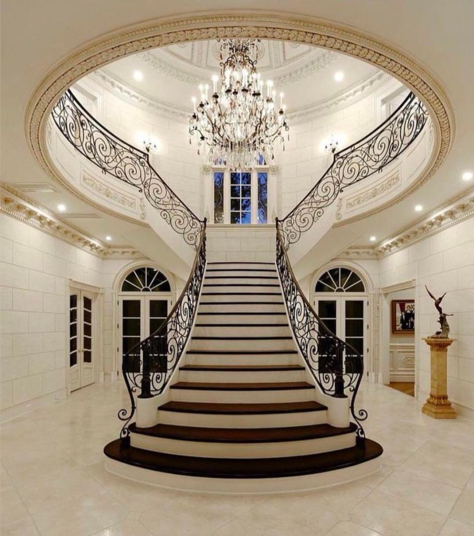 Красивые лестницы в элитных домах