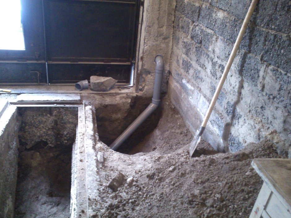 Вентиляция смотровой ямы труба