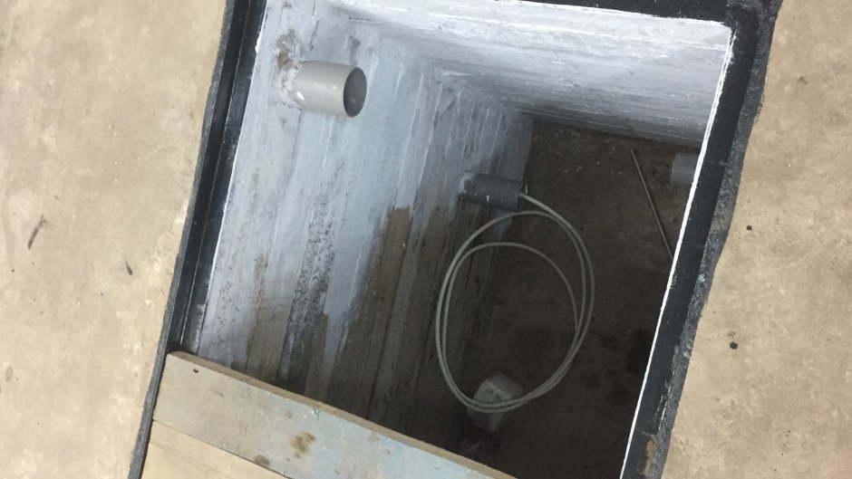 Вытяжка в смотровой яме в гараже