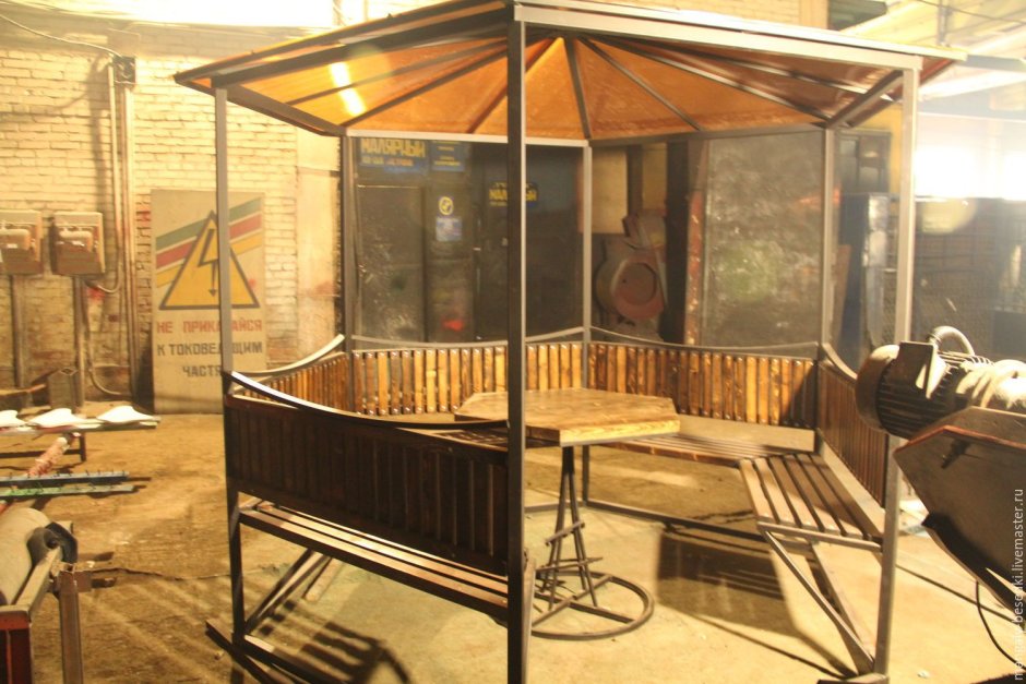 Беседки-перголы в стиле лофт