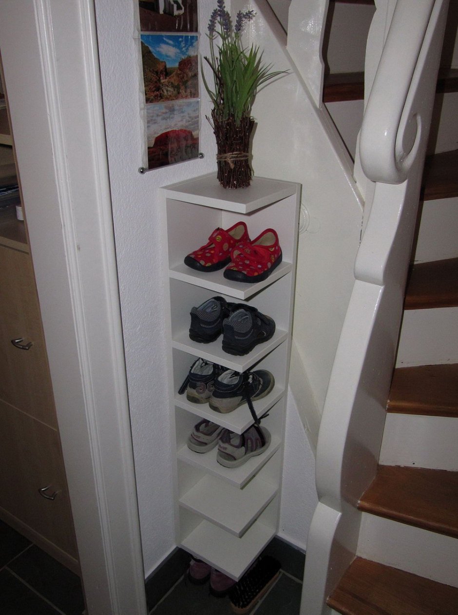 Полка угловая настенная