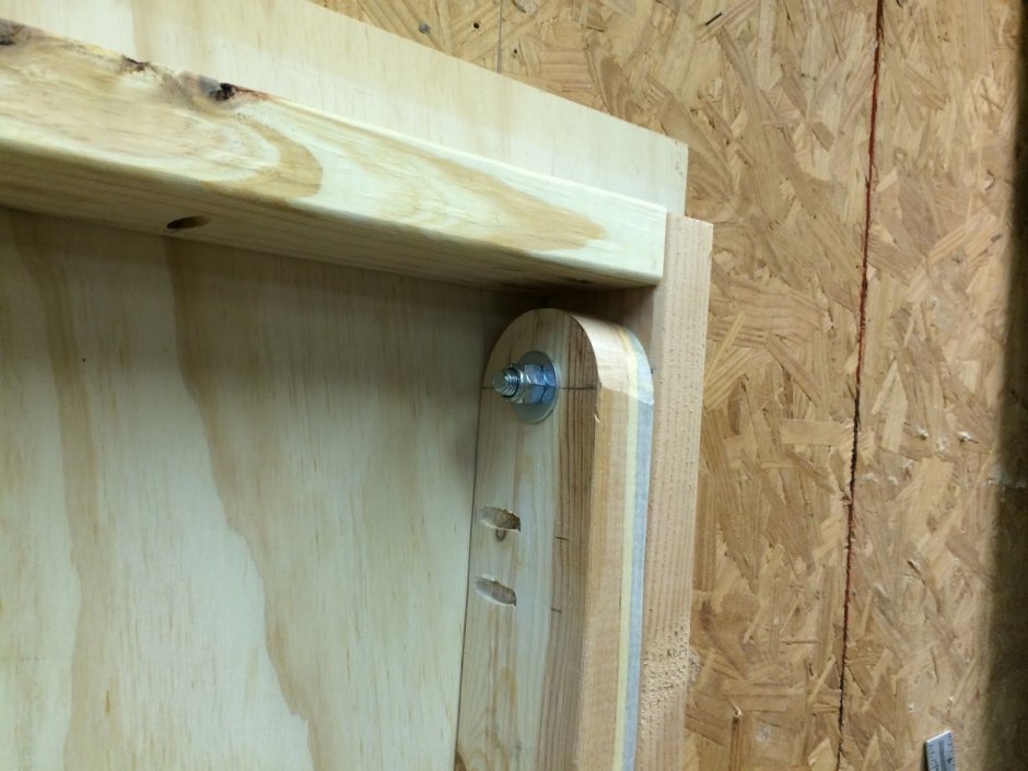 Верстак с креплением к стене