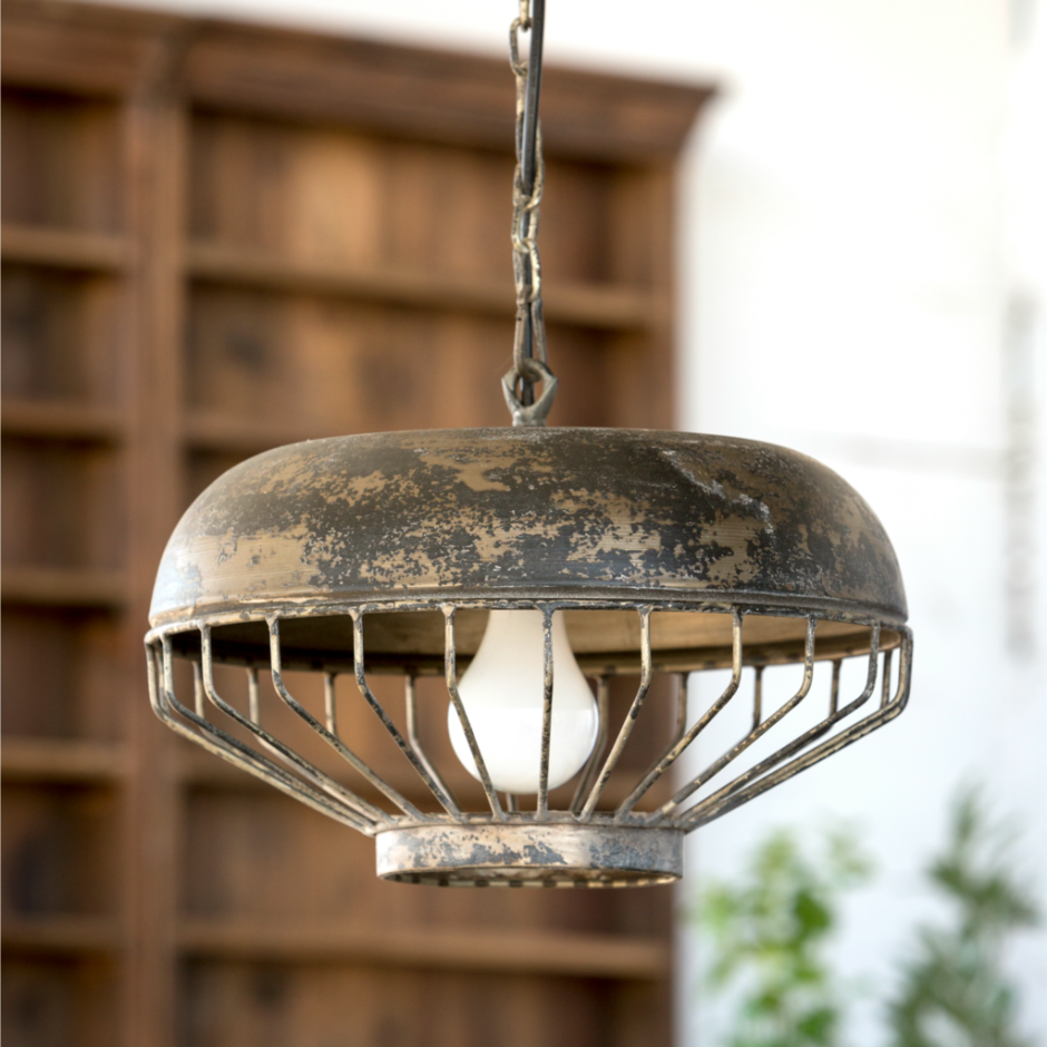 Люстра деревянная подвесная