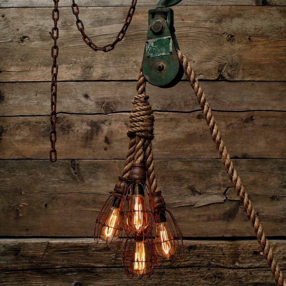 Люстра в рустикальном стиле