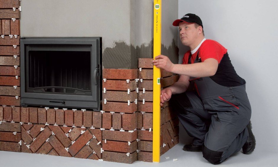 Отделка камина мозаикой