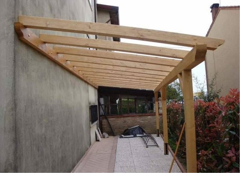 Деревянный навес к дому