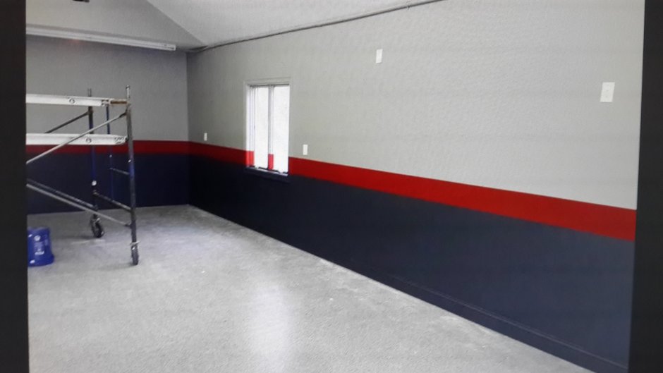 Покраска стен в гараже