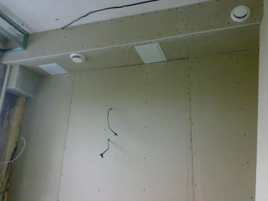 Гипсокартонный короб под вытяжку