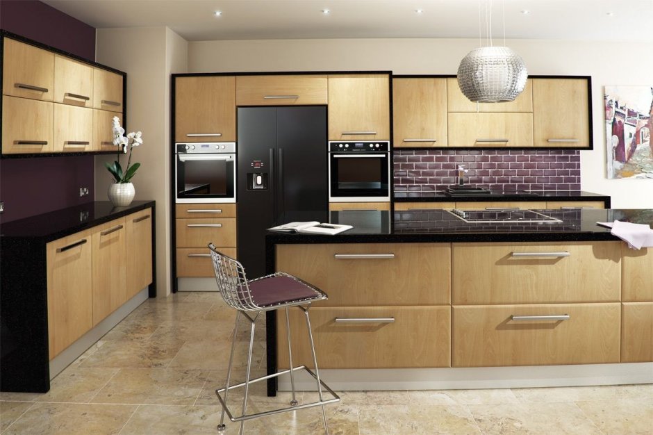 Кухня двухцветная коричневая и бежевая