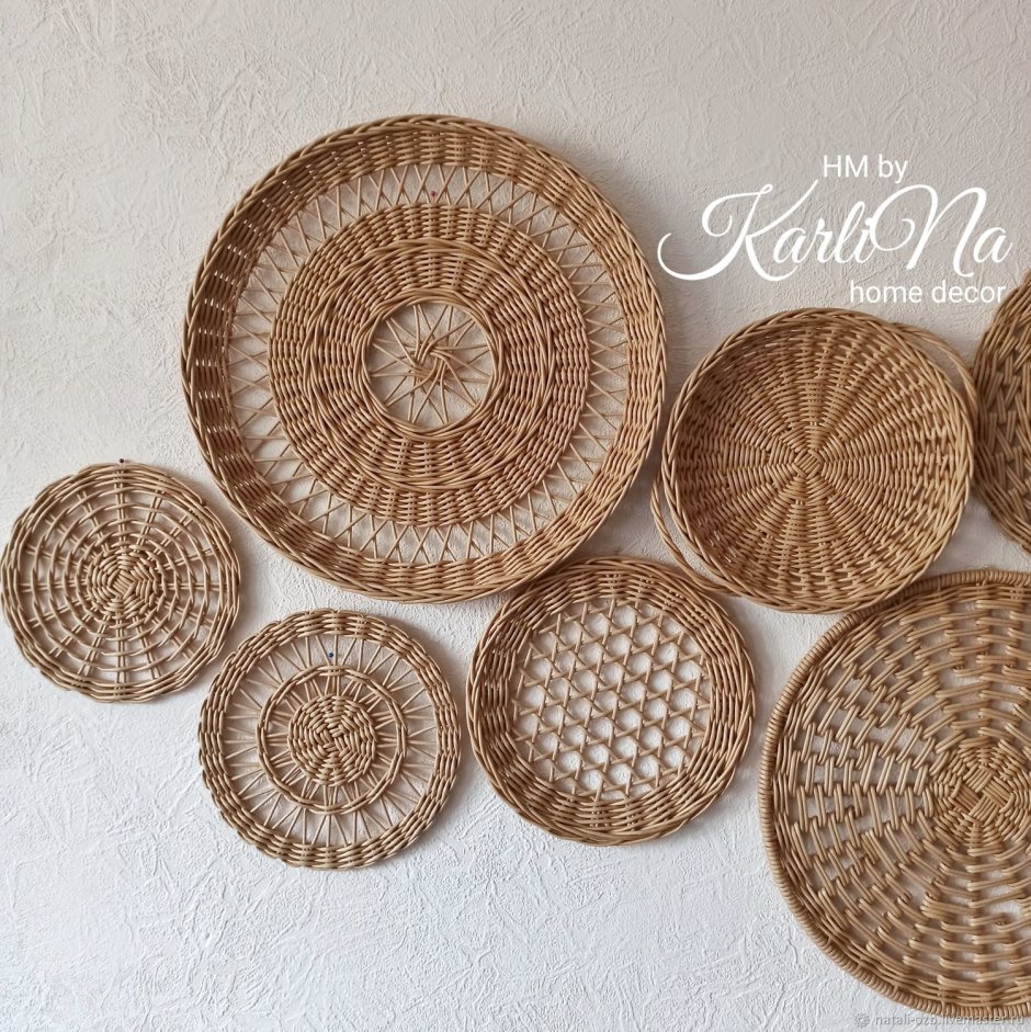 Плетеный декор на стену