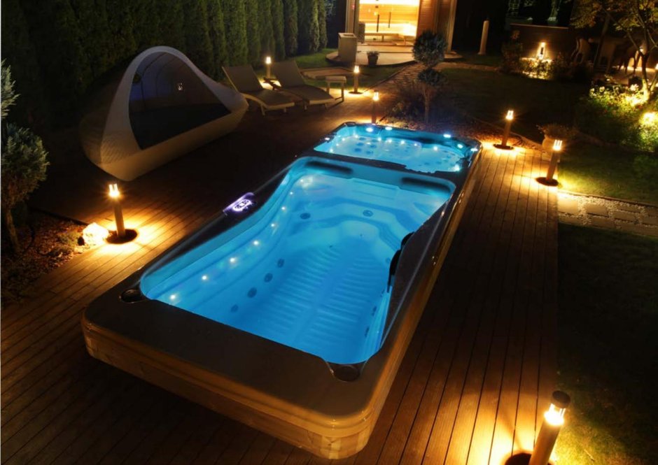 Бассейн с джакузи