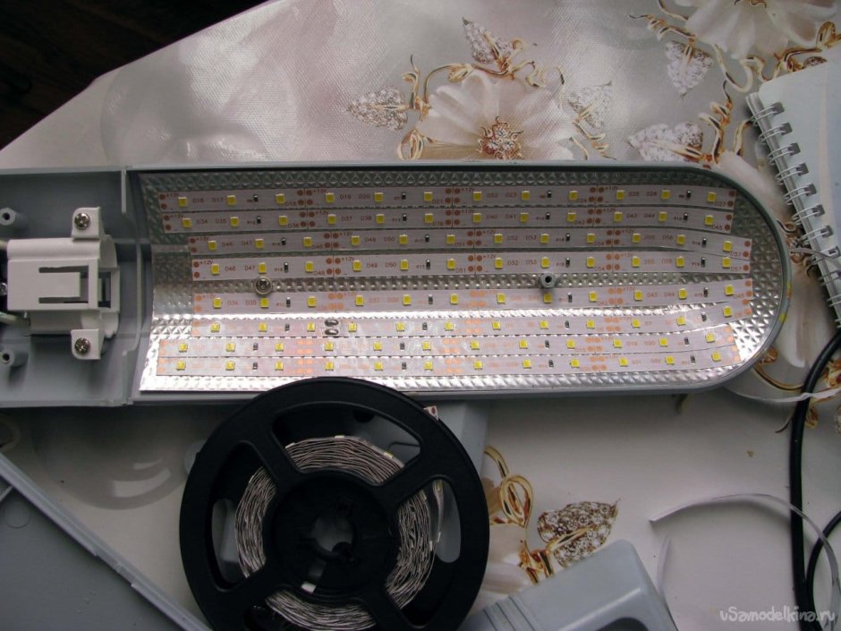 Переделка люминесцентной настольной лампы на светодиодную