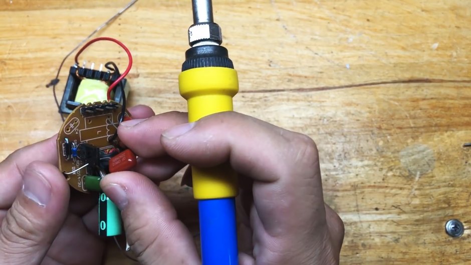 Переделка светодиодной лампы с 220 на 12 вольт