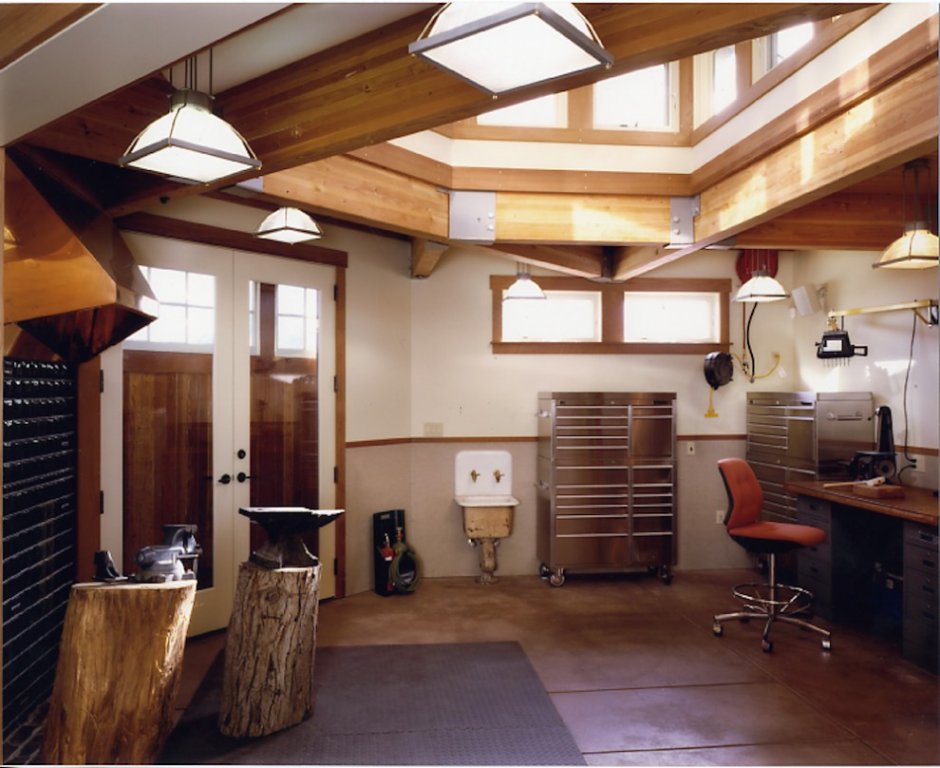 Офис в гараже