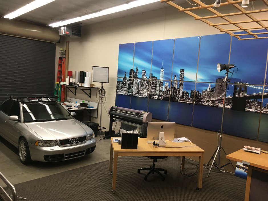 Офис в гараже