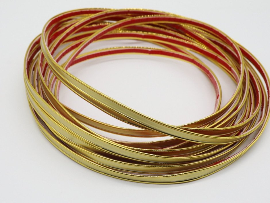 Молдинг мебельный Сильвер м03