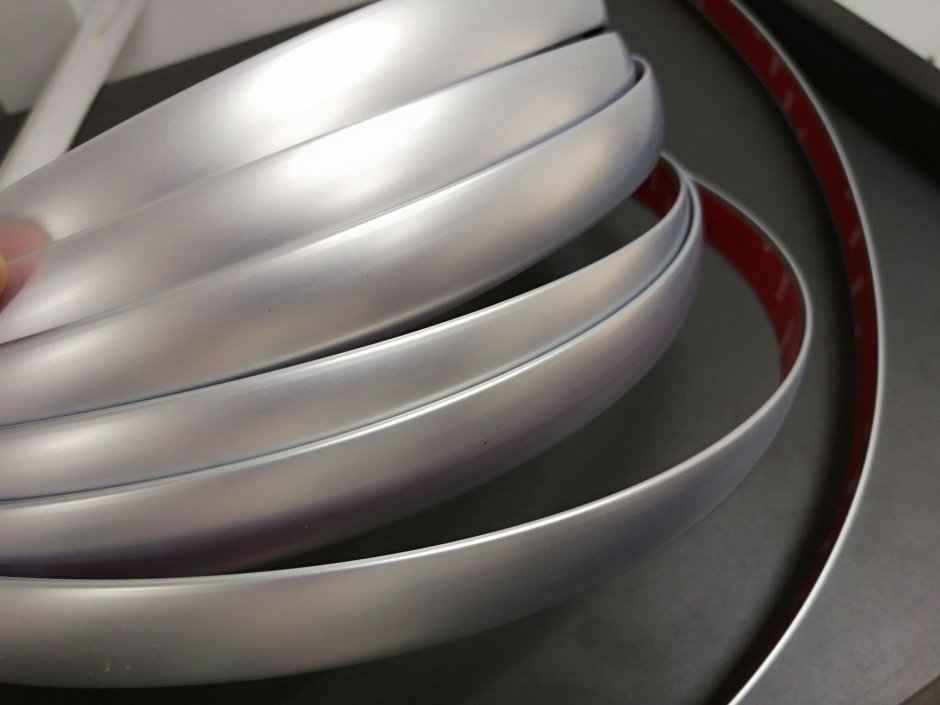 Профиль молдинг 08 гибкий хром