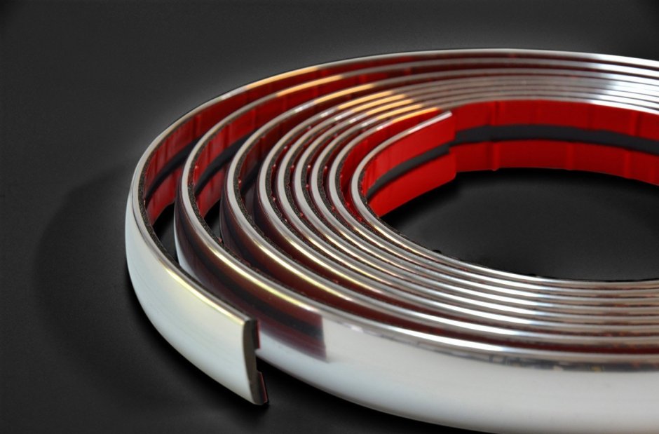 Угол 18, интерьерный багет, "антик", "матовое золото"/70, c18/933