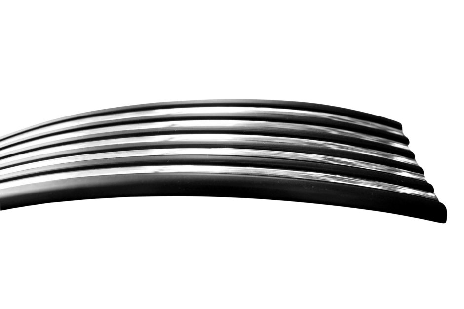 Молдинг самоклеющийся универсальный прямой черный d=20мм l=15м