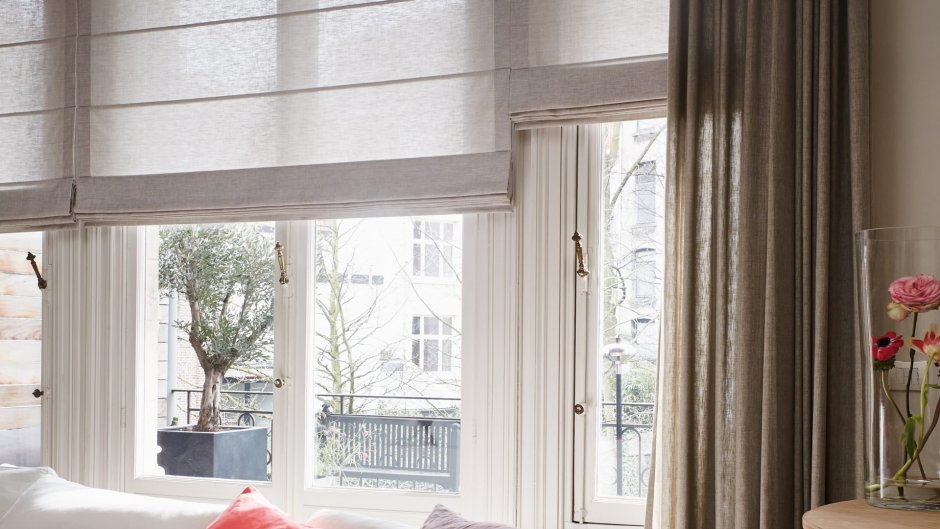 Римская штора с тюлью на кухню