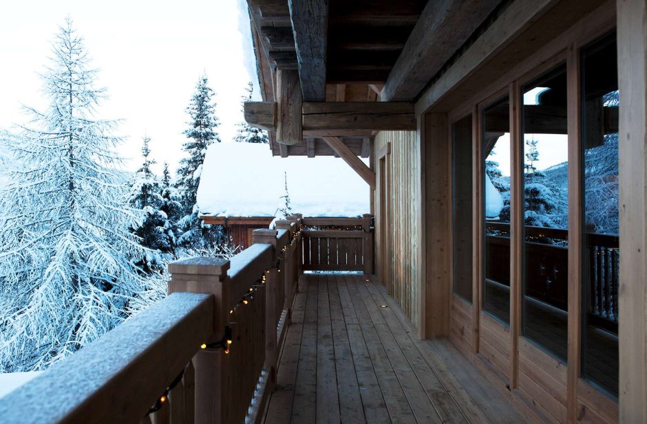 Застекленная зимняя веранда