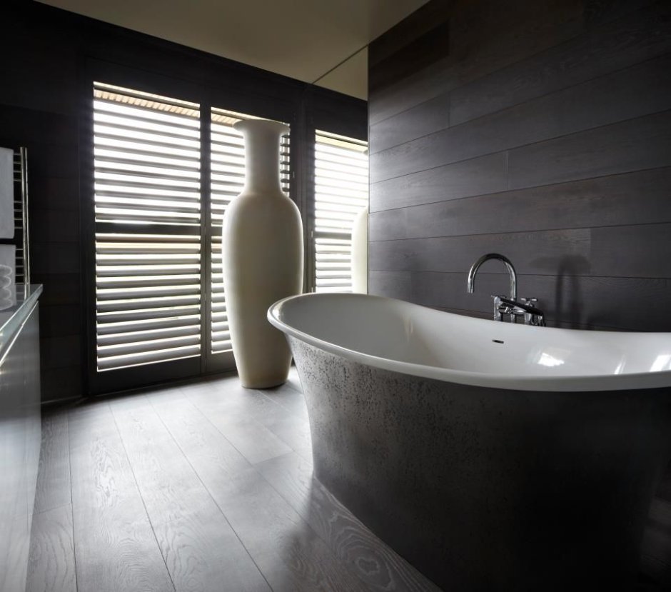 Ванная чёрный серый белый дерево