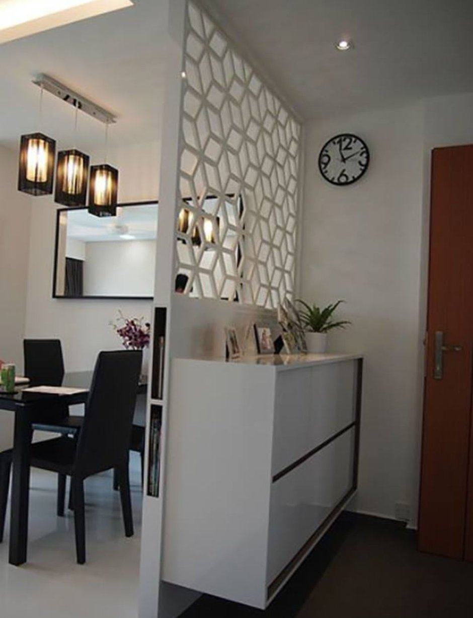 Перегородка для зонирования кухни и прихожей