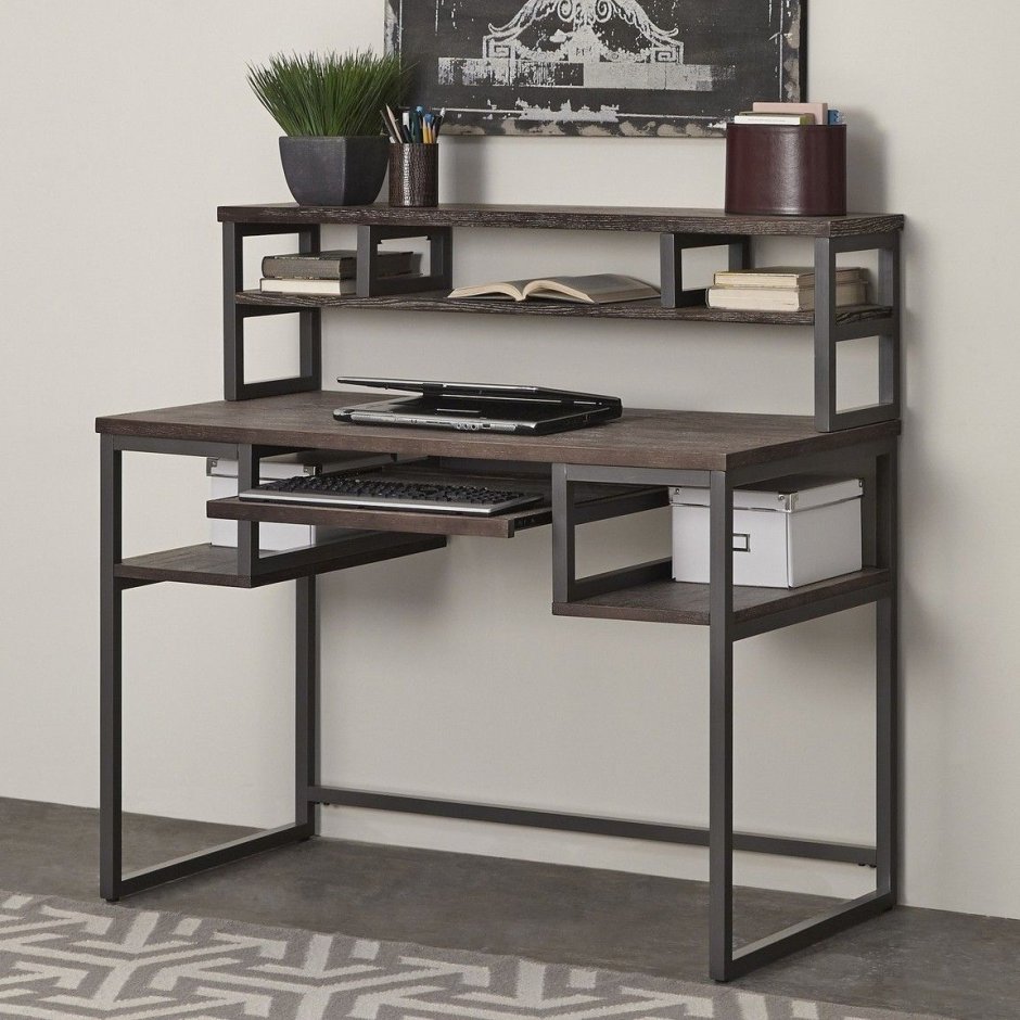 Компьютерный стол в стиле лофт