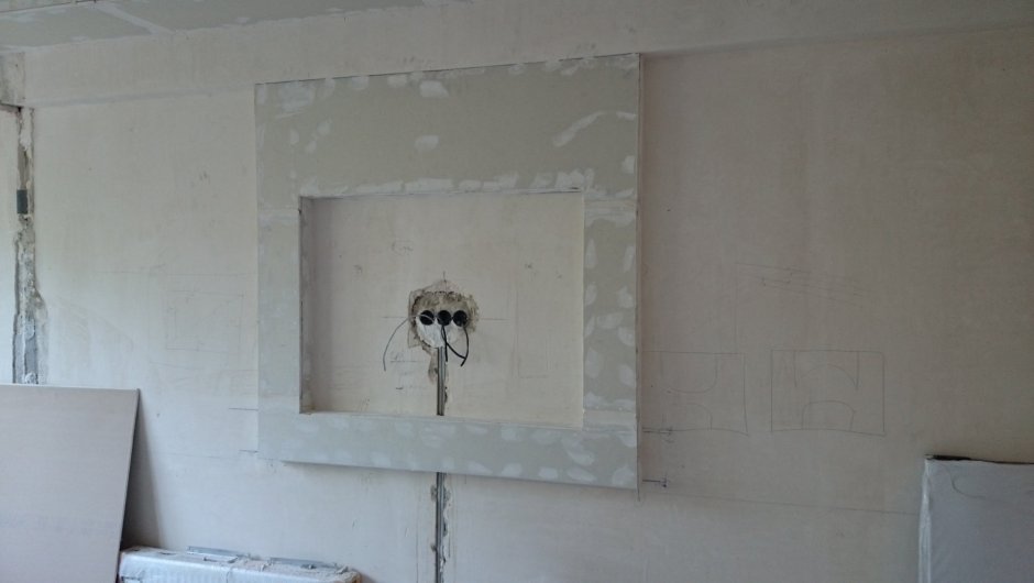 Короб для телевизора на стену