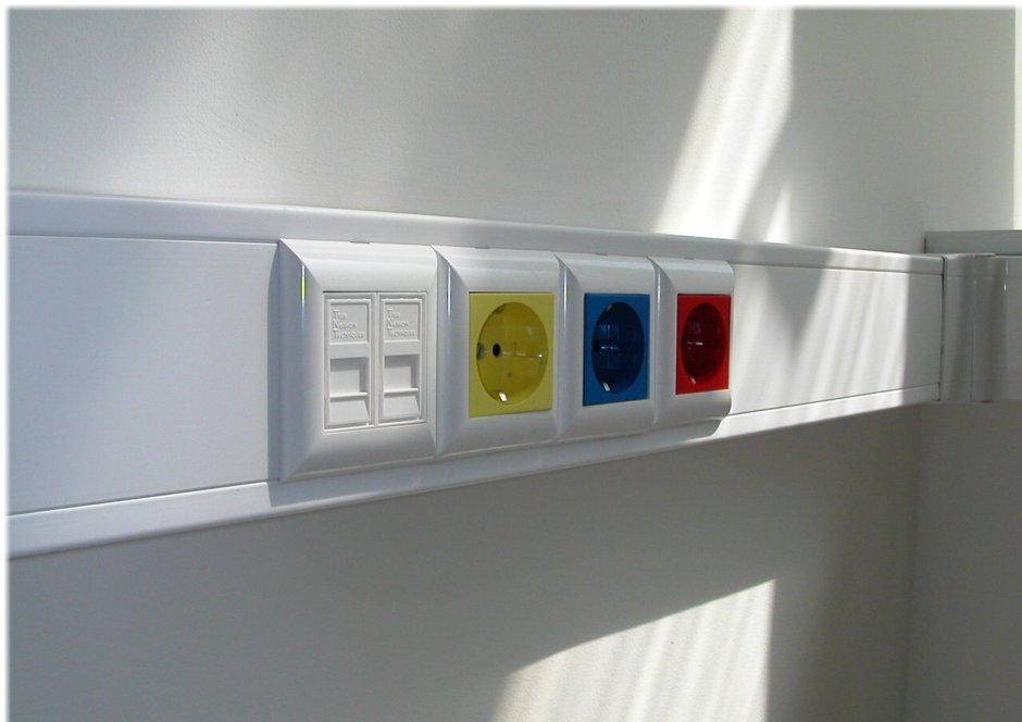 Кабель-канал Legrand 30804