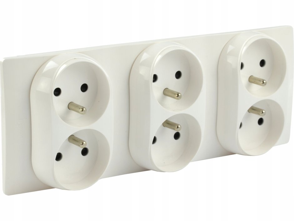 Legrand Niloe двойная розетка для рамок