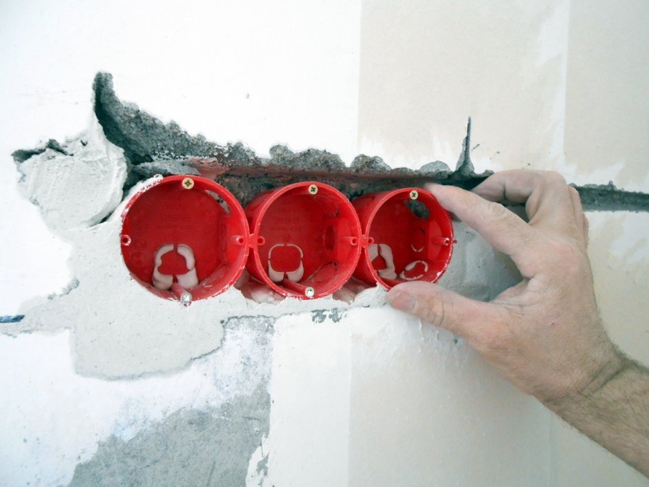 Для розеток в стену установочная коробка