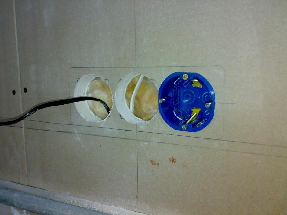 Монтаж подрозетников 68 мм разметка