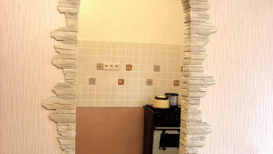 Дверной проем гипсовой плиткой