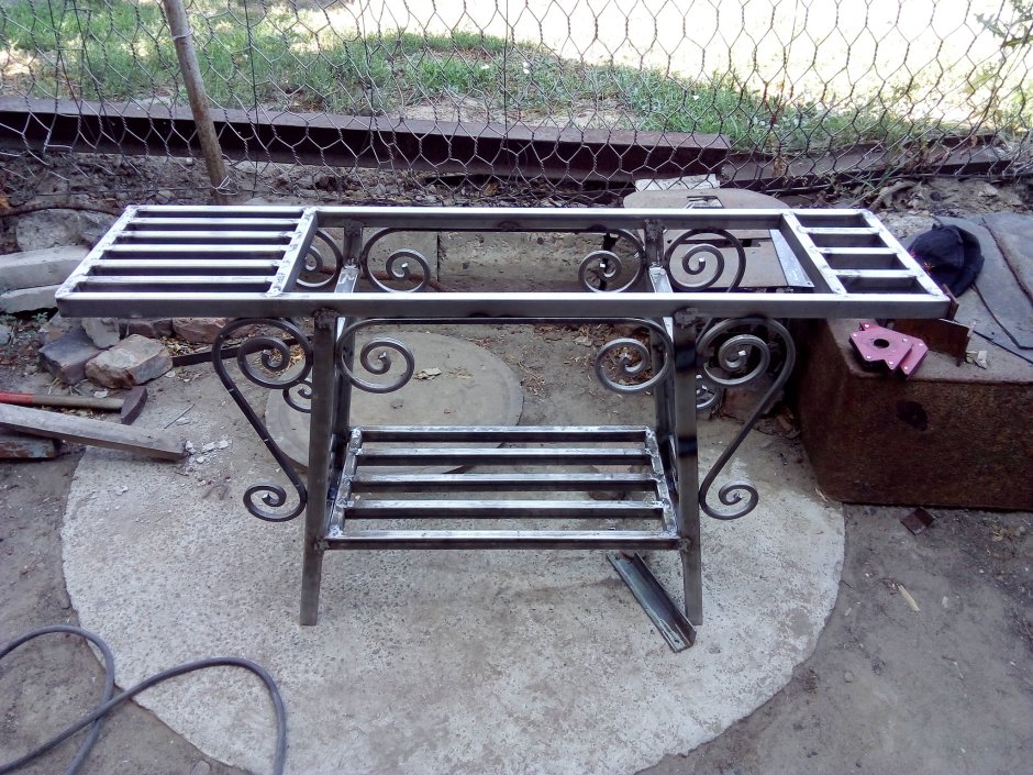 Мангал из профильной трубы
