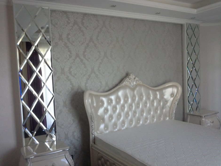 Спальня в пастельных тонах классика