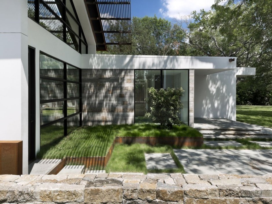 Дом с внутренним двориком название