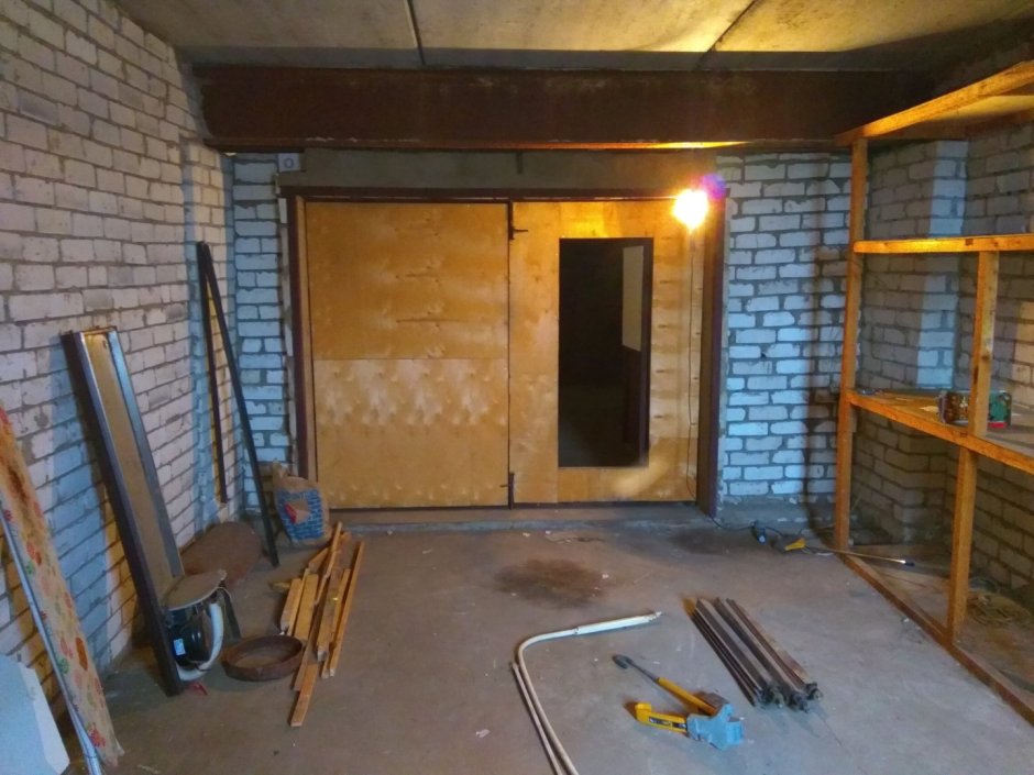 Отделка кирпичного гаража