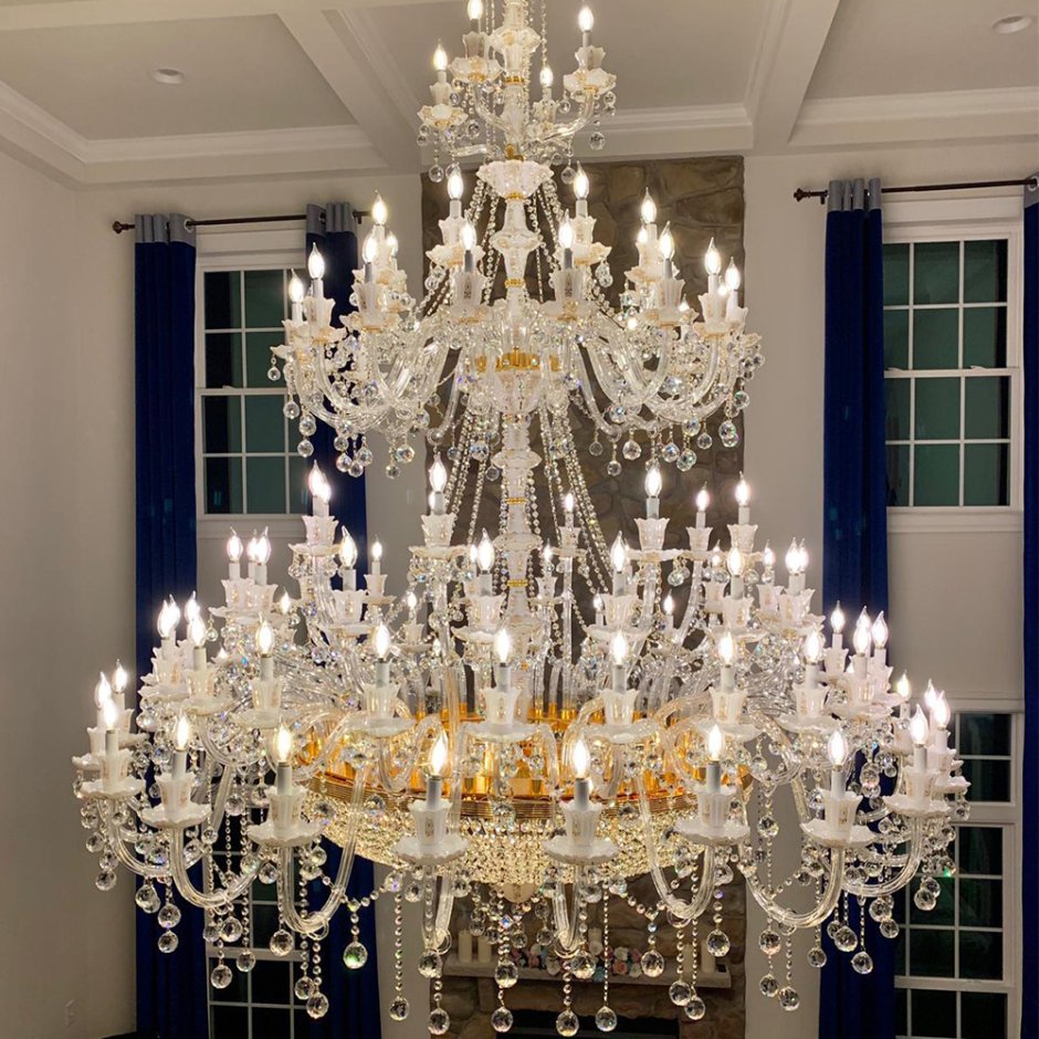 Большие хрустальные люстры