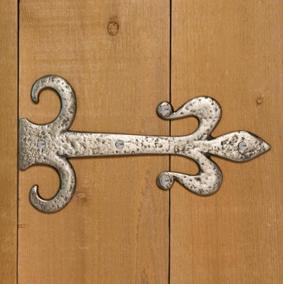 Декоративные петли для дверей