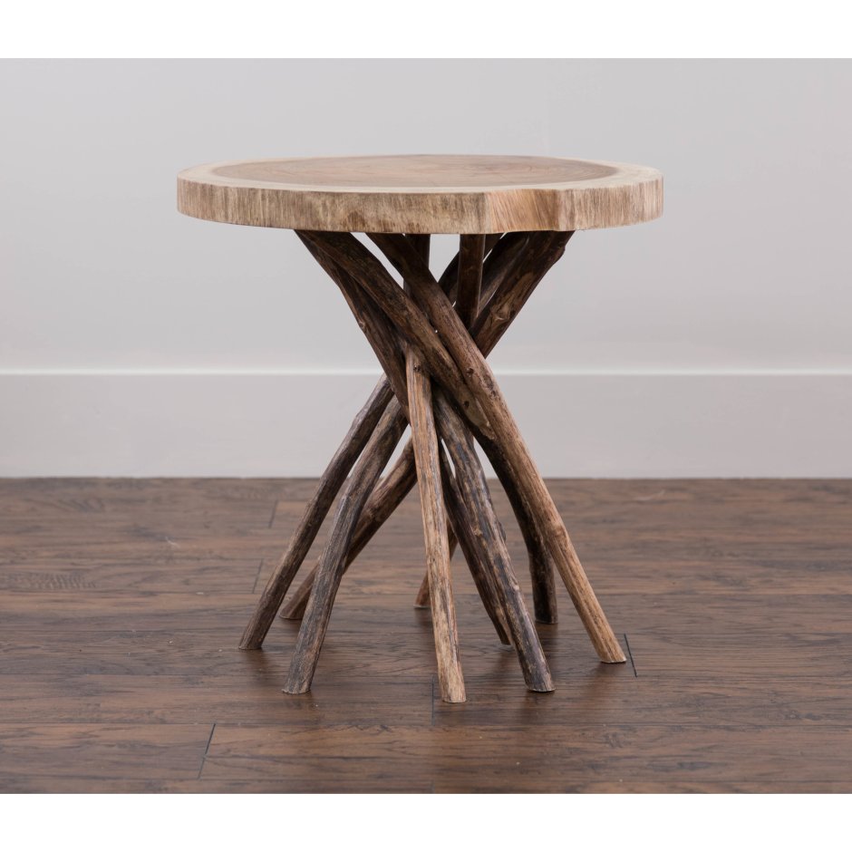 Необычные деревянные табуретки