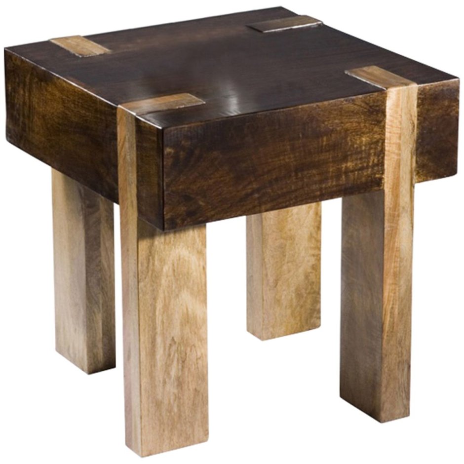 Маленькие табуретки из дерева