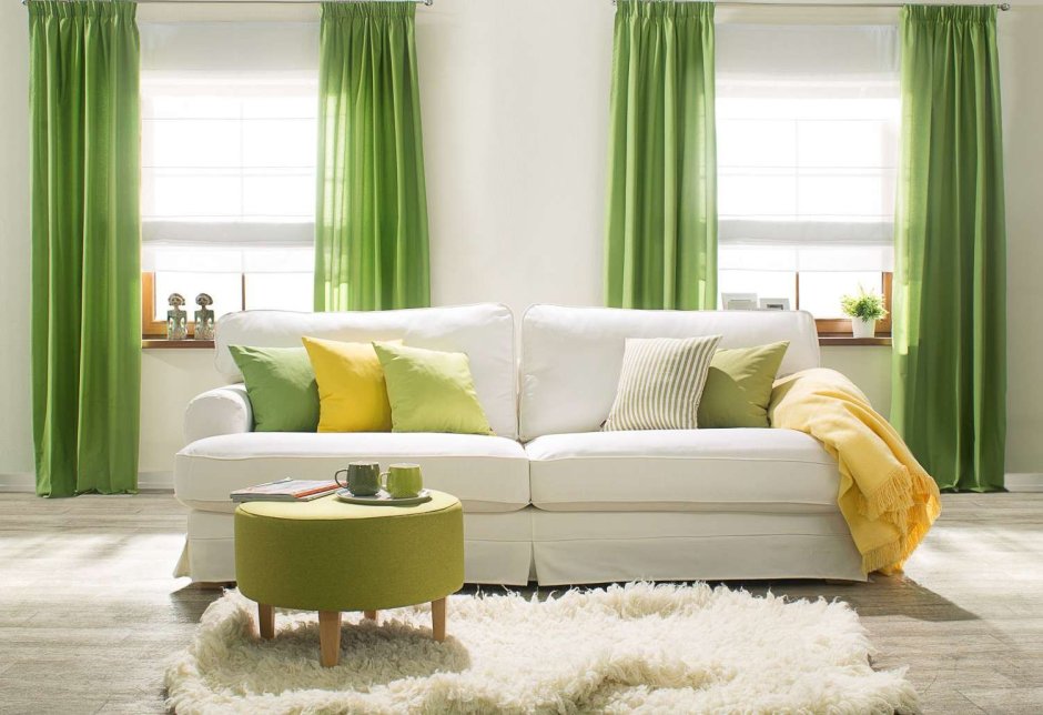 Спальня в фисташковых тонах