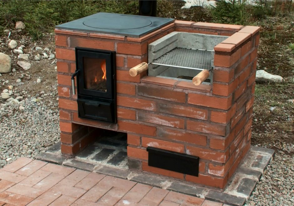 Мангал из кирпича с казаном